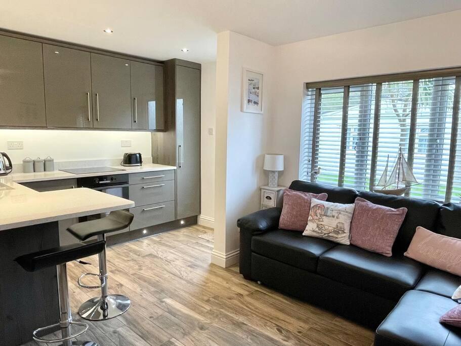 Little Greenway Holiday Bungalow Galmpton Екстериор снимка